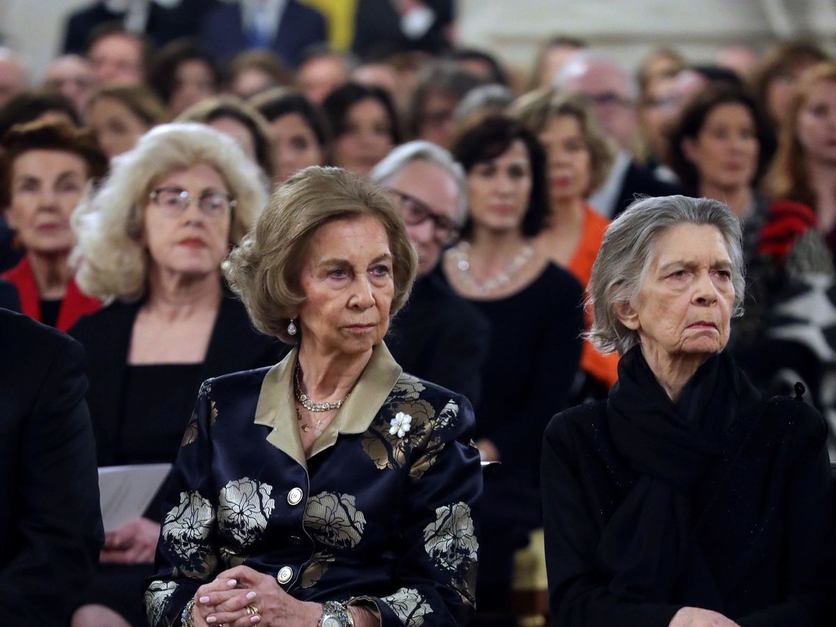 Foto: La reina Sofía y su hermana Irene, en el concierto en memoria de las víctimas del Holocausto. (EFE)