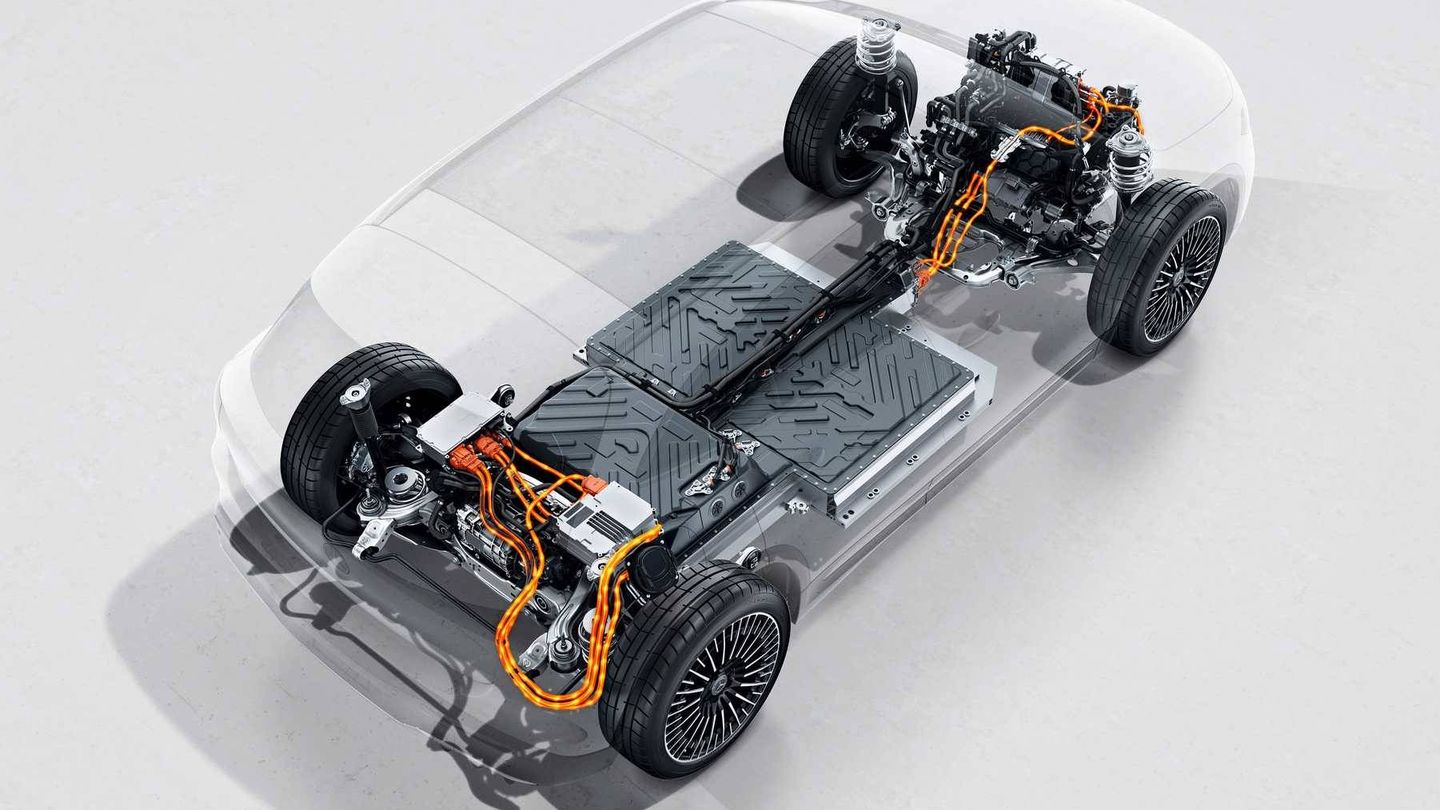 Las versiones 4 Matic del Mercedes EQA incorporan dos motores eléctricos.