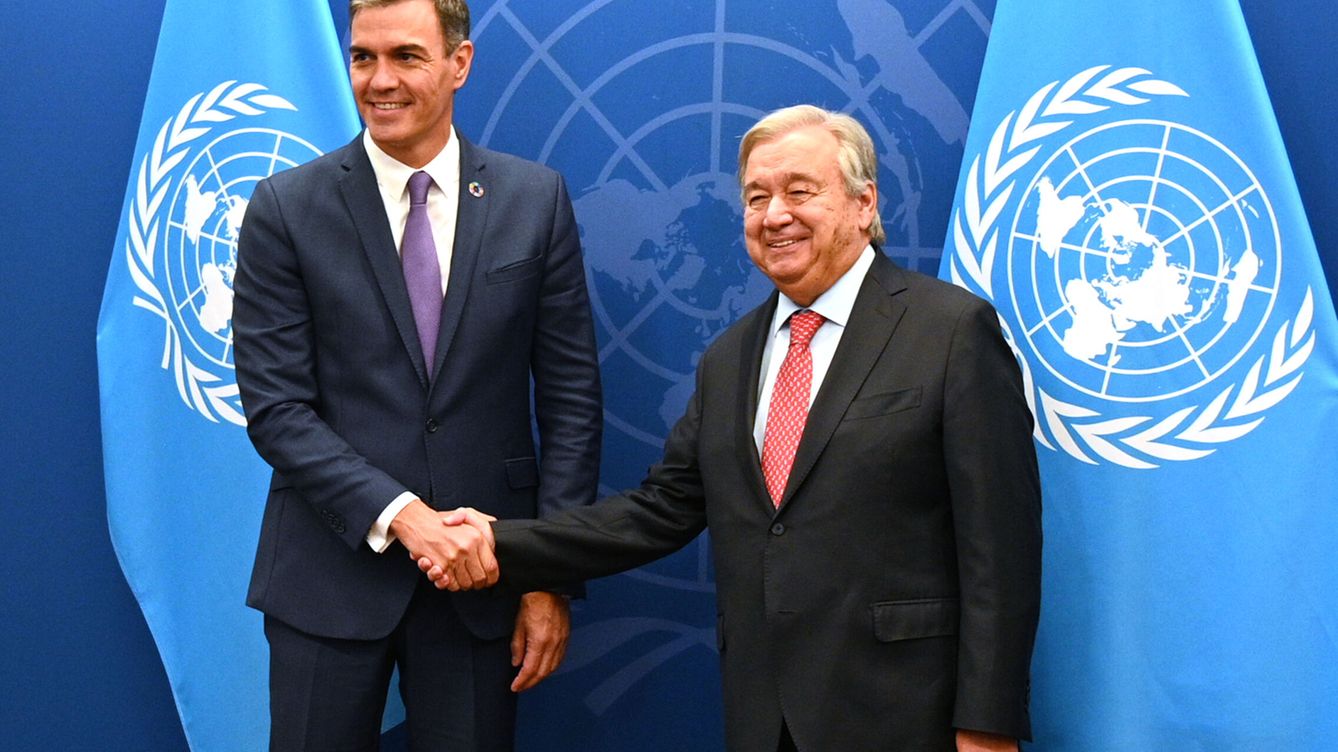 Foto: El presidente del Gobierno en funciones, Pedro Sánchez (i), y el secretario general de la ONU, António Guterres (d), en la Asamblea General de la ONU en Nueva York. (EFE/Moncloa Borja Puig de la Bellacasa)