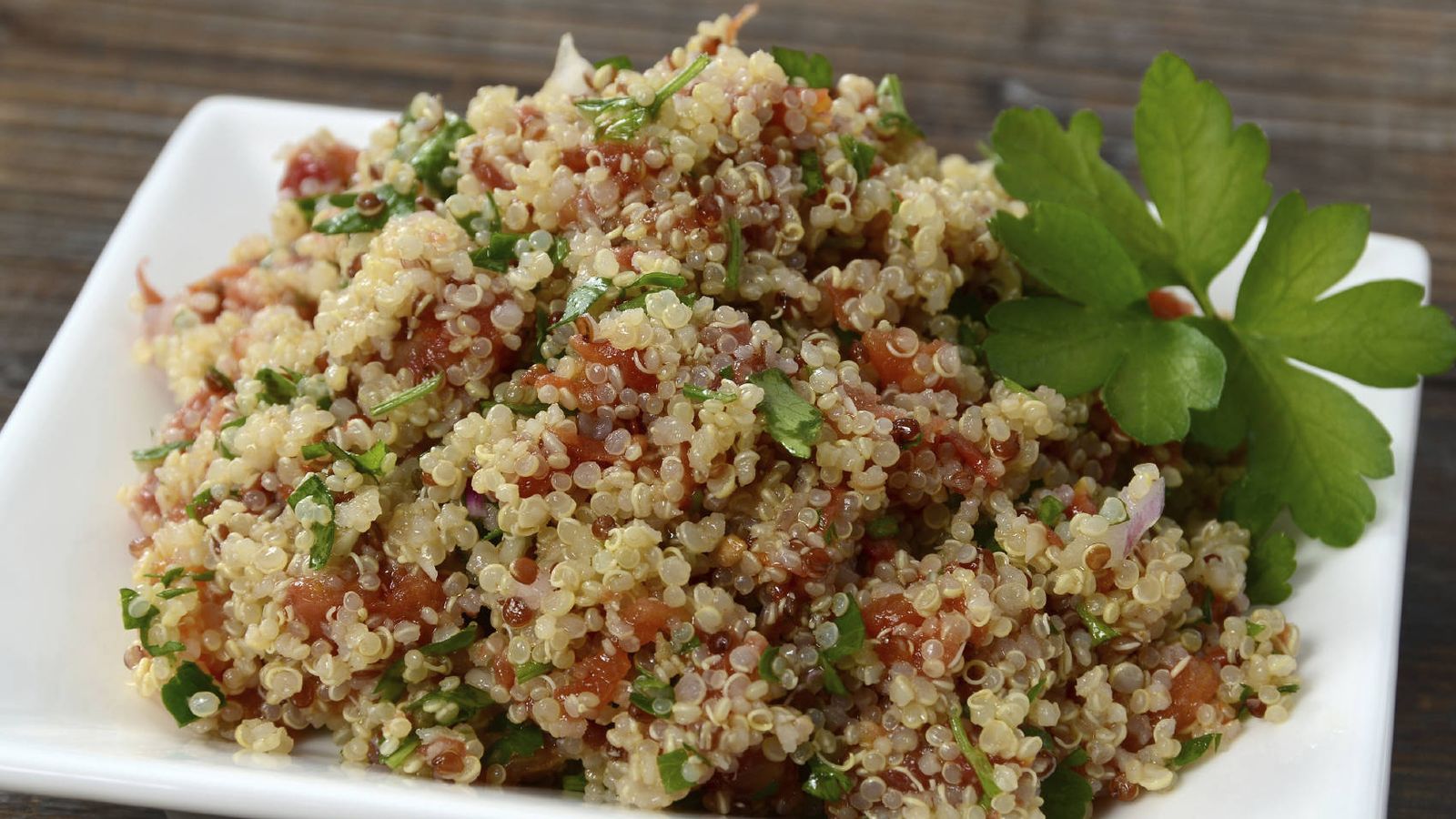 Foto: Ensalada de quinoa. (iStock)