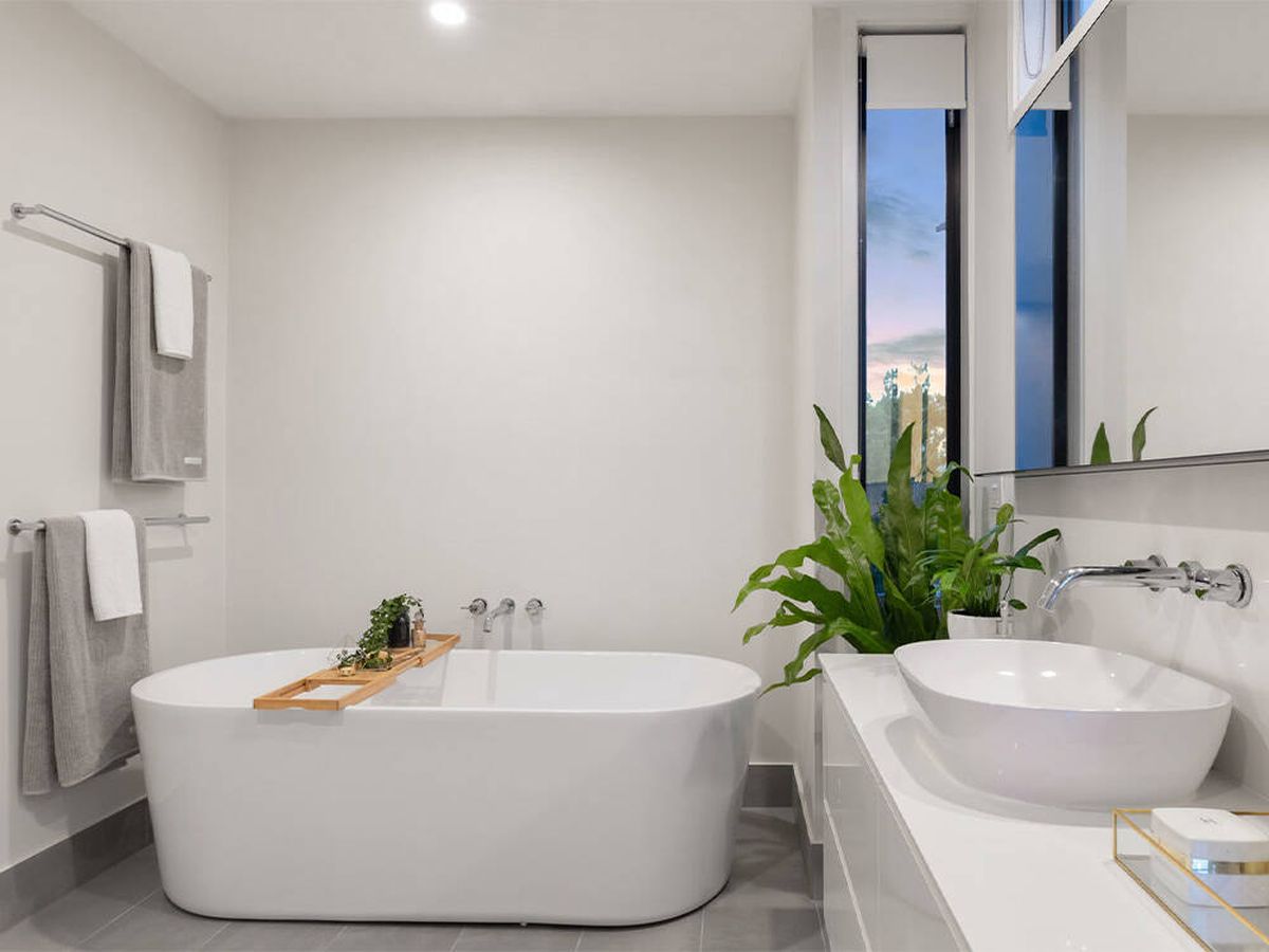 Foto: Toalleros con estilo propio para decorar tu baño de forma única (HausPhotoMedia para Unsplash)