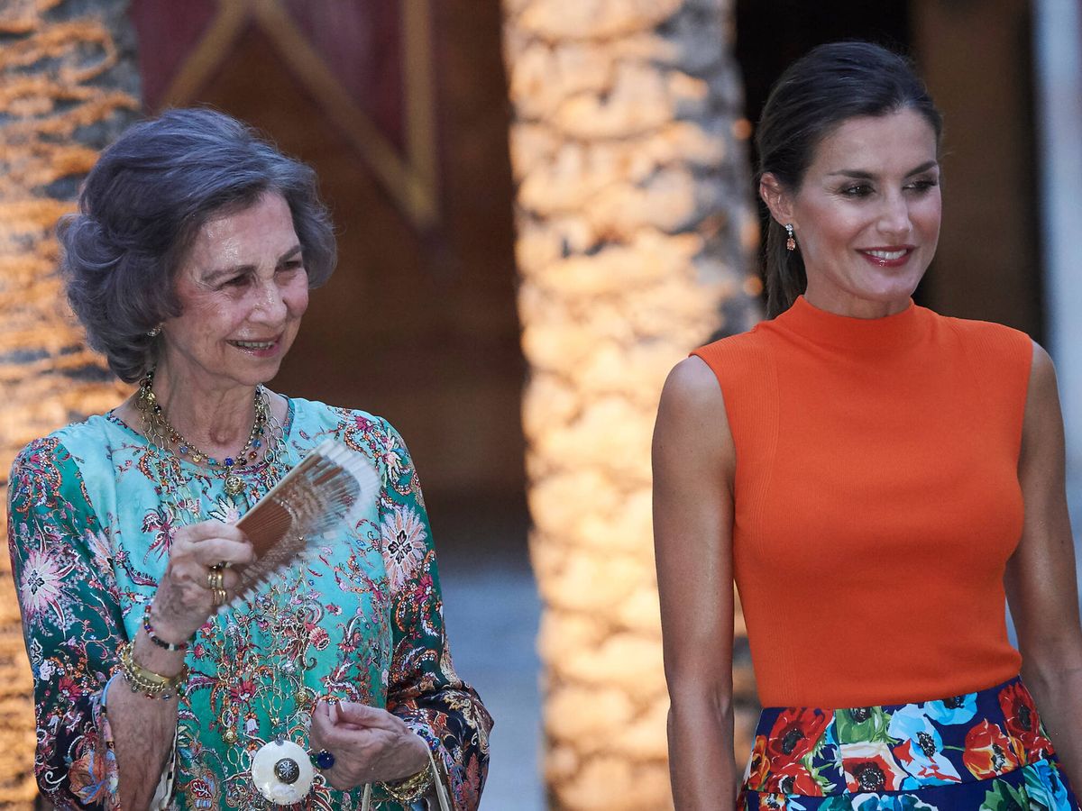 Foto: La reina Letizia y doña Sofía, en la recepción de 2018. (Limited Pictures)