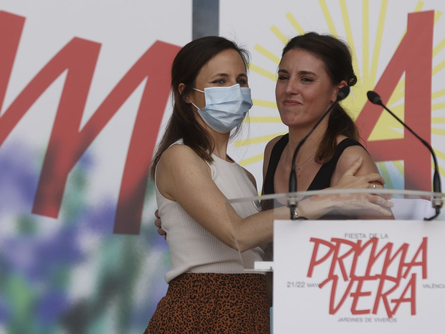 Ione Belarra e Irene Montero, el pasado fin de semana en la Fiesta de la Primavera de Podemos en Valencia. (EFE)