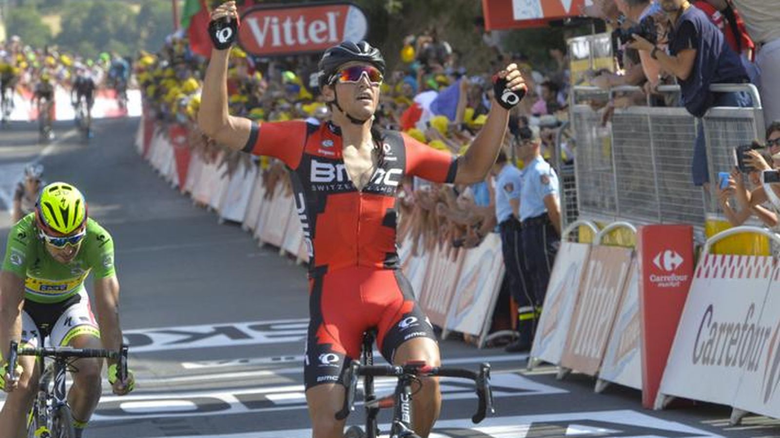 Foto: Greg van Avermaet tras cruzar la meta (Le Tour).