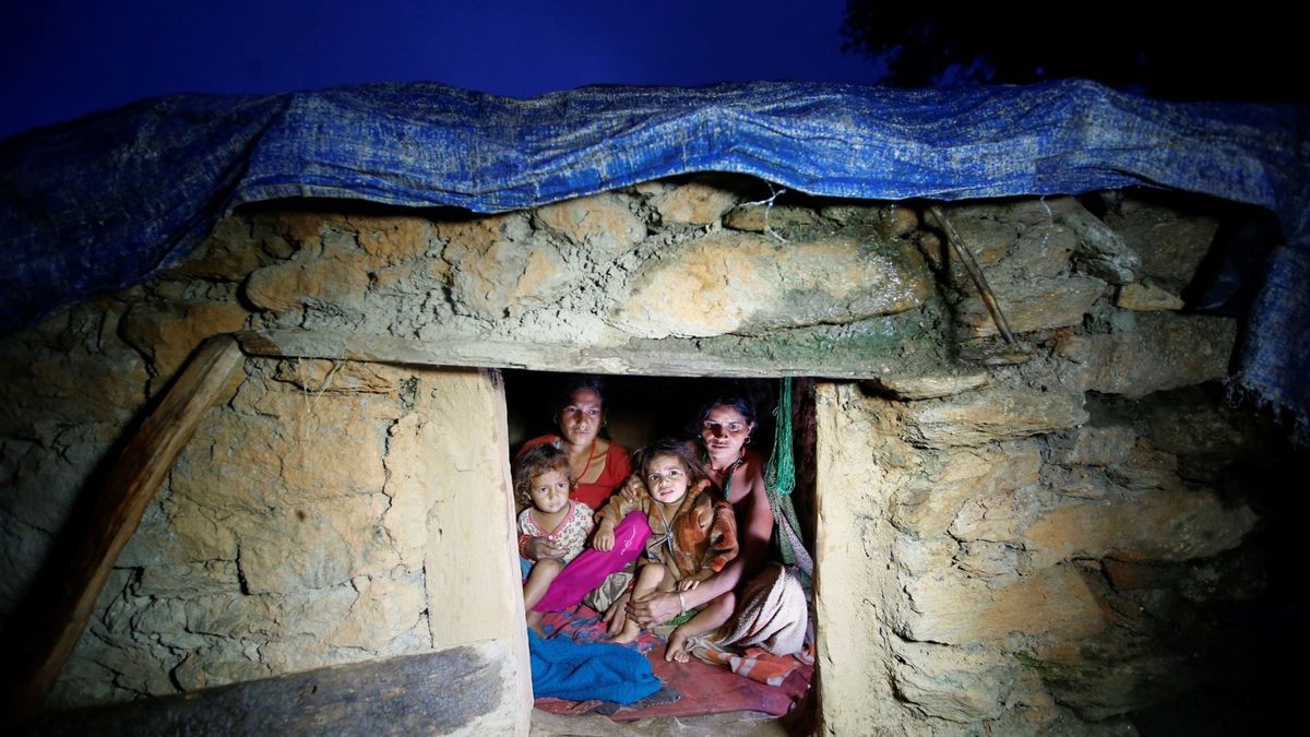 Relegadas a una choza por tener la regla: una práctica que mata a mujeres en Nepal
