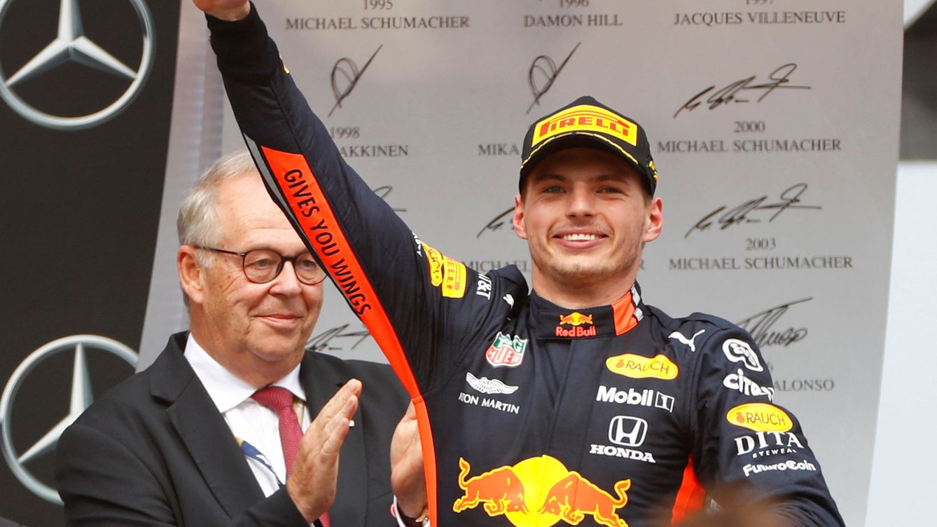 Verstappen triunfa y Carlos Sainz acaricia el podio en la carrera más loca del año