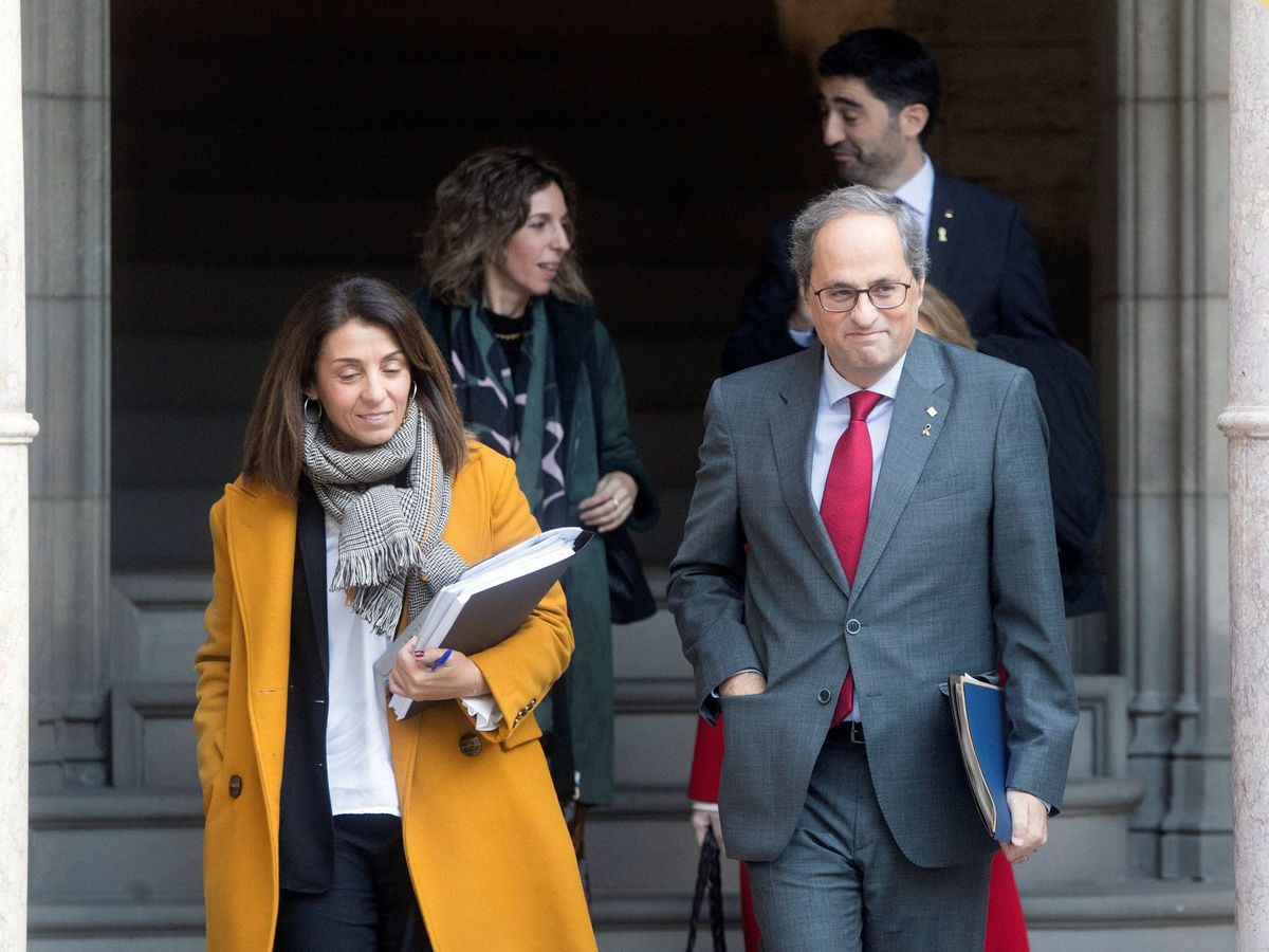 Foto: El presidente de la Generalitat, Quim Torra, junto a la consellera de Presidencia, Meritxell Budó. (EFE)