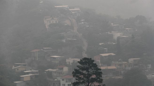 Foto de Humo generado por los incendios en Tegucigalpa