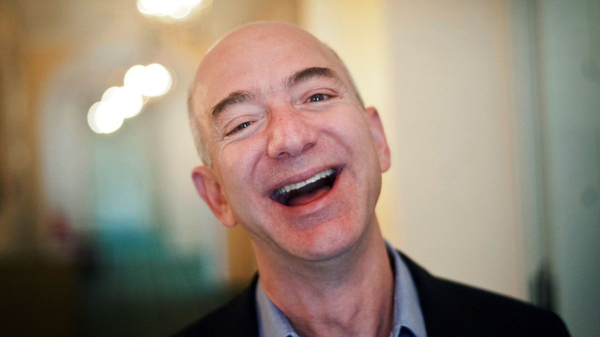 Un tabloide pagó 200.000$ al cuñado de Jeff Bezos por fotos sexuales del empresario