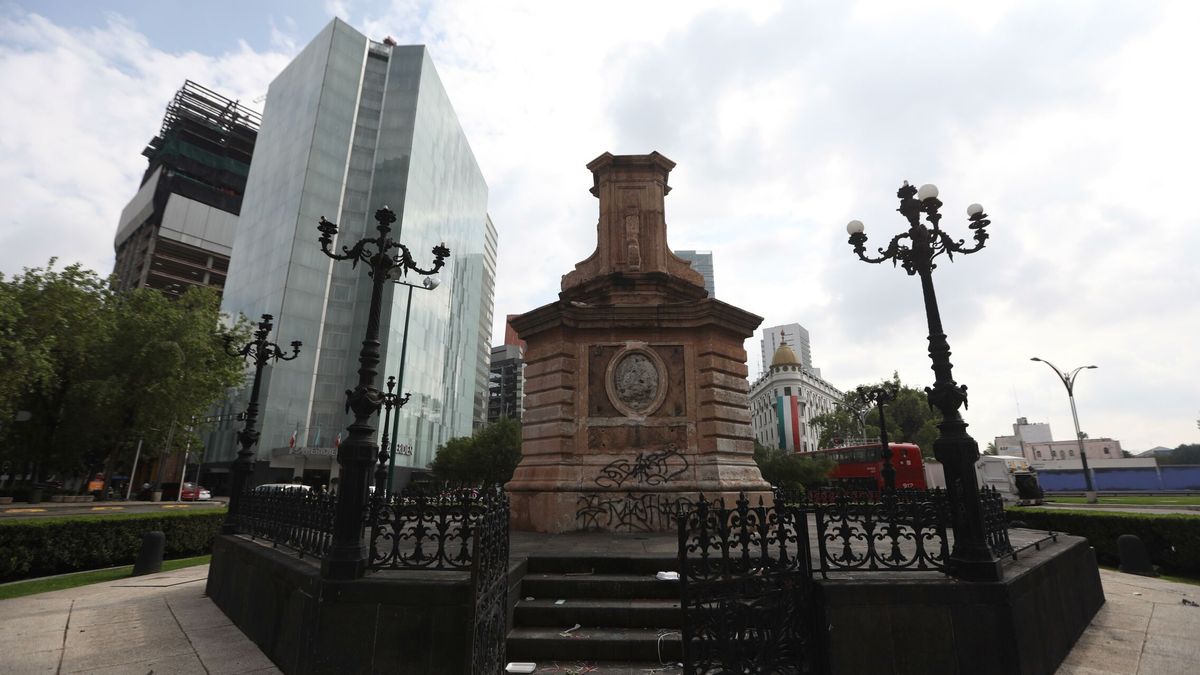 Ciudad de México retira una estatua de Colón para poner otra en honor a la mujer indígena