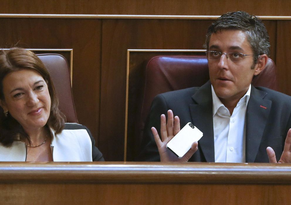 Foto: Soraya Rodríguez y Eduardo Madina, en la sesión de control del Congreso (EFE).