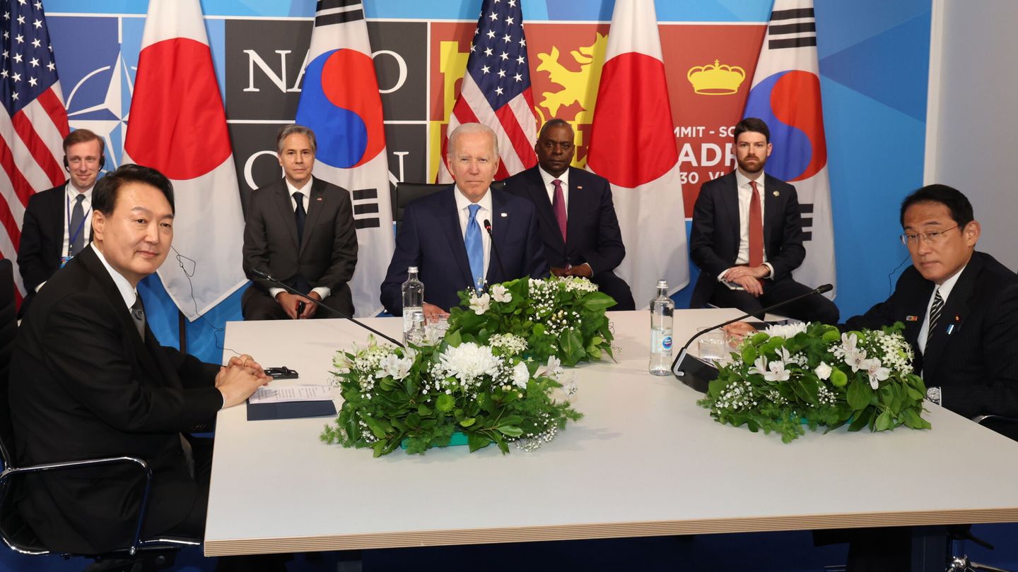 Reunión paralela entre el presidente de Corea del Sur, de Japón y de EEUU. (EFE/EPA/Yonhap)