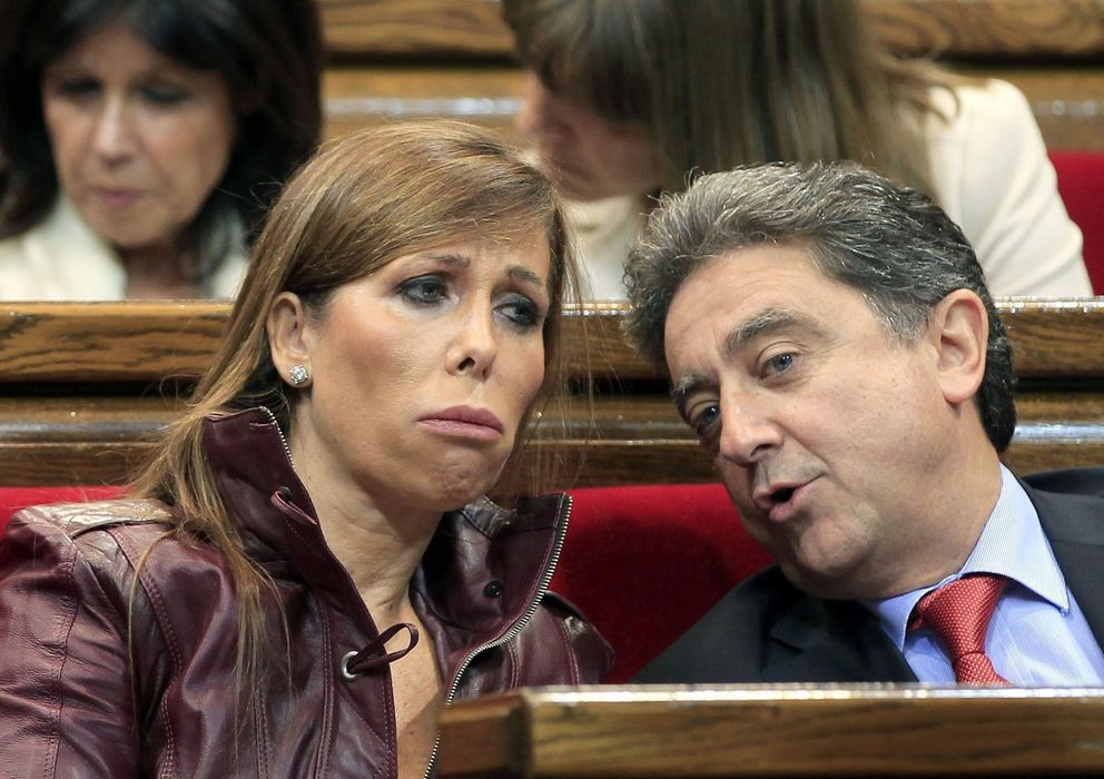 Foto: La presidenta del Partido Popular de Cataluña, Alicia Sánchez Camacho, durante una sesión de control del Parlament. (EFE)