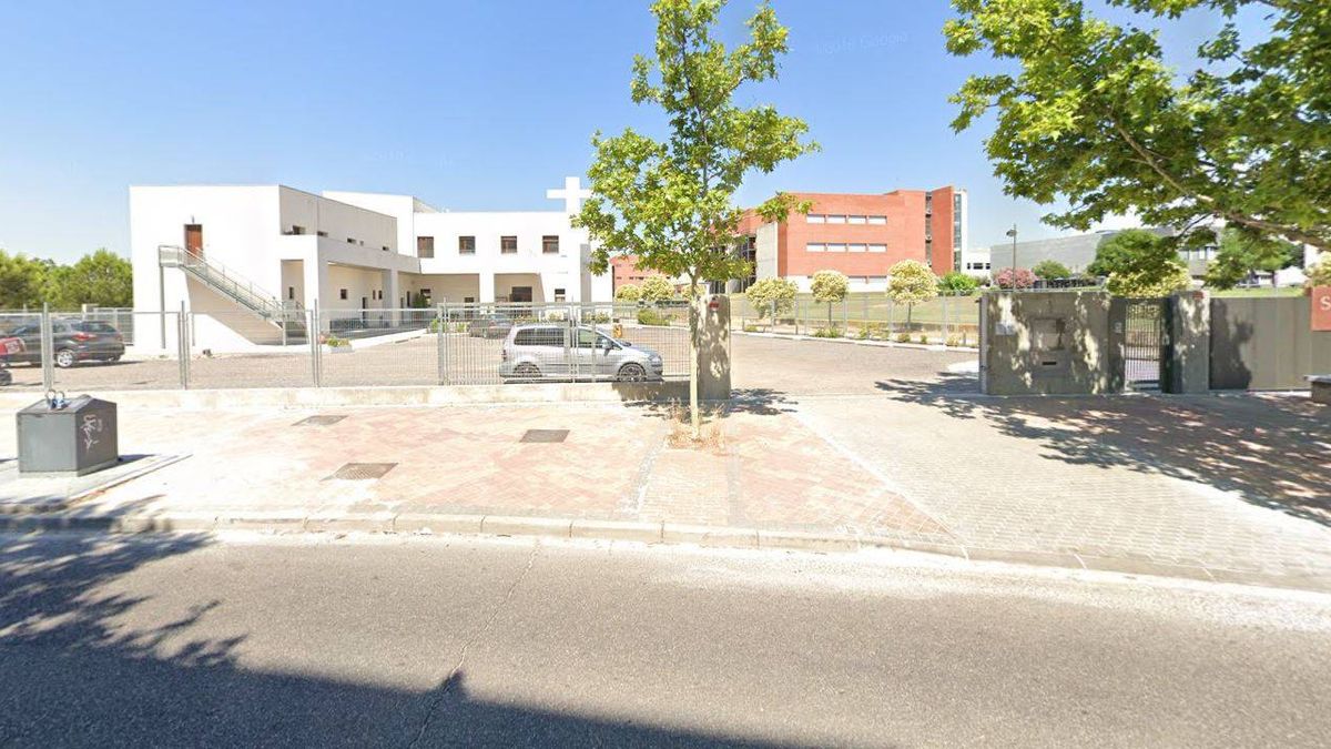 Un joven con problemas psiquiátricos apuñala a un cura en Alcorcón (Madrid)