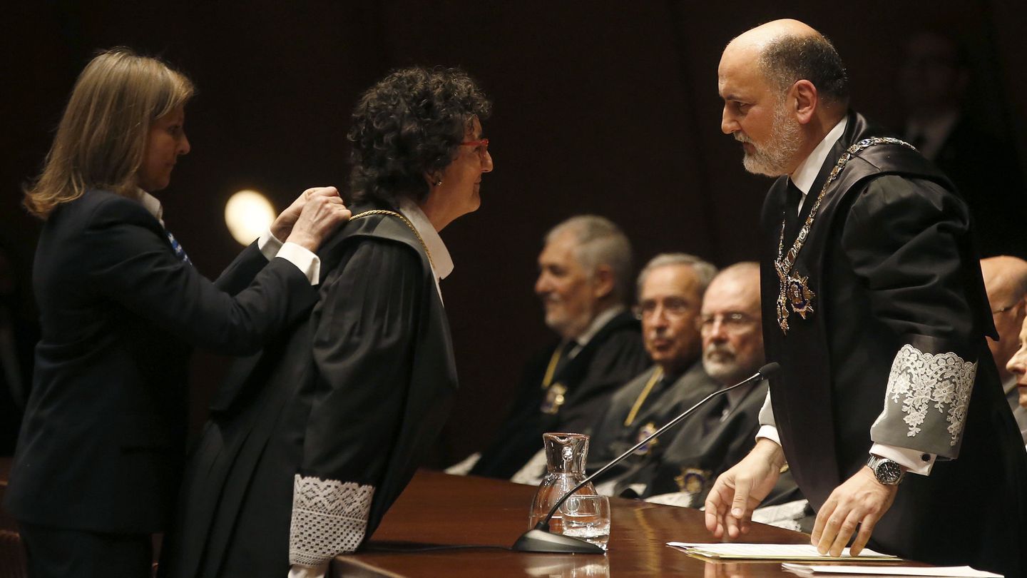 María Luisa Balaguer, durante el acto de su toma de posesión como miembro del Constitucional (2017). (EFE/Javier Lizón)
