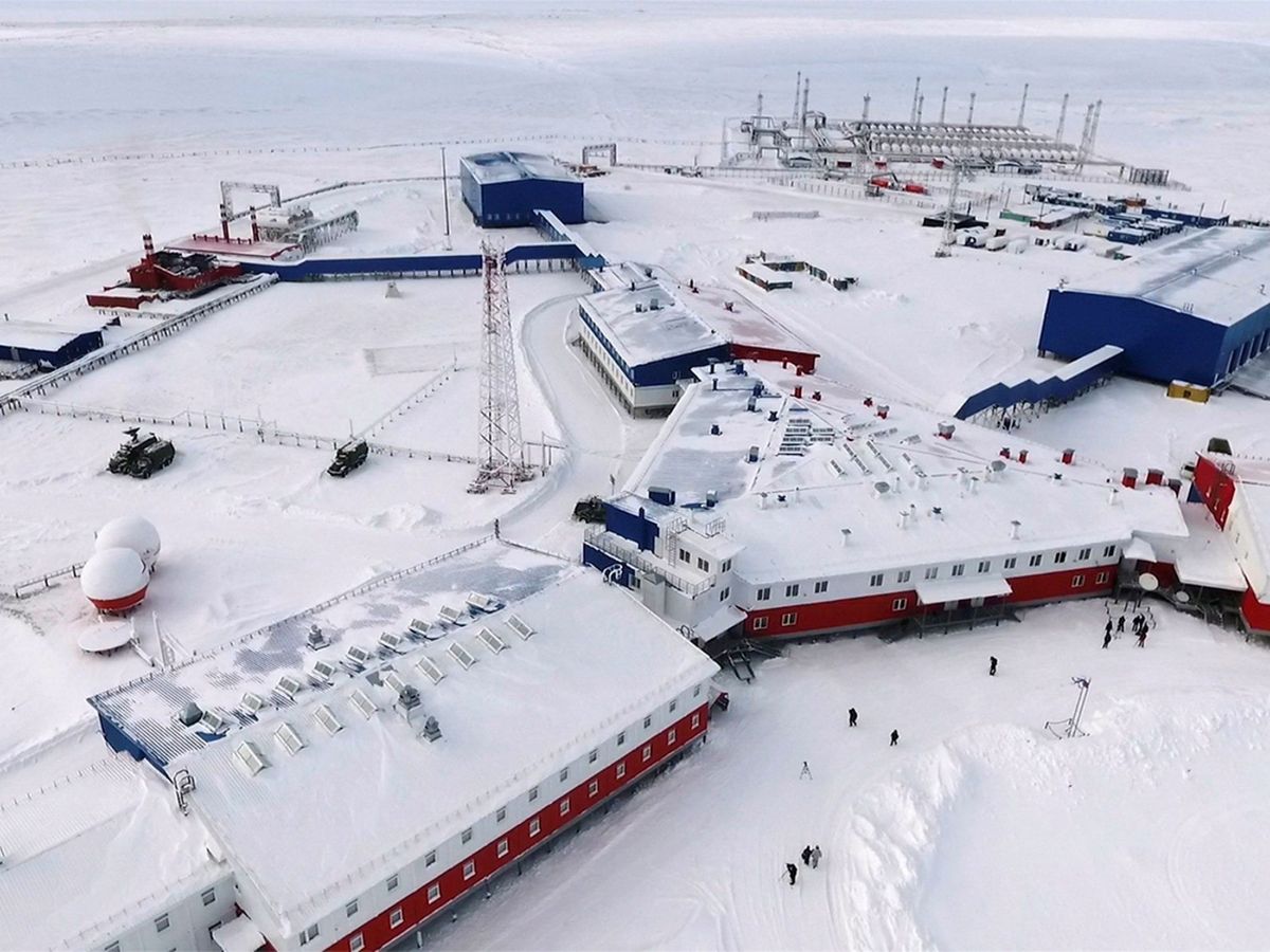 Foto: Base militar Trébol del Ártico, ubicada en la isla Kotelny, en el archipiélago de las islas de Nueva Siberia. (EFE)