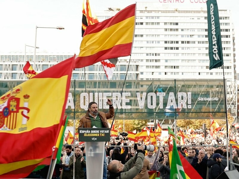 Foto de         Vox saca músculo en Colón contra el Gobierno: Tenemos una ministra enloquecida    