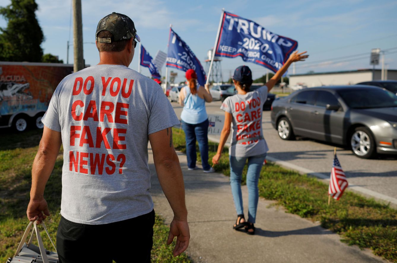 Votantes de Donald Trump, en una manifestación. (Reuters)