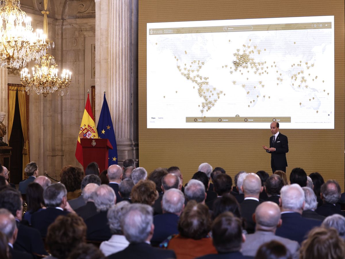 Foto: Presentación pública del Portal digital 'Historia Hispánica' de la Real Academia de la Historia en el Palacio Real. (EFE/Chema Moya)