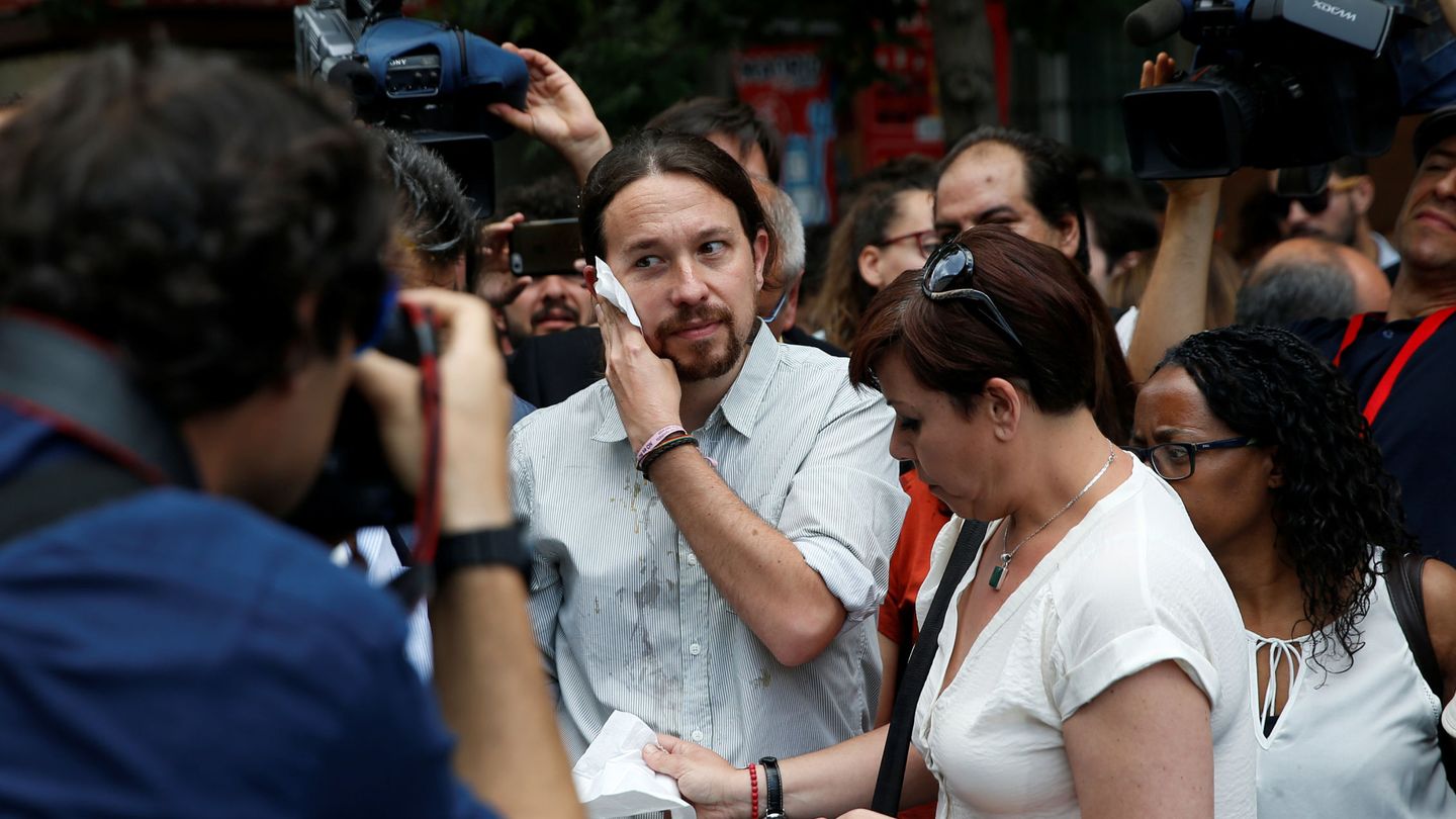 Pablo Iglesias apoyando una de las manifestaciones de taxistas contra Cabify en 2017 en Madrid. (Reuters)