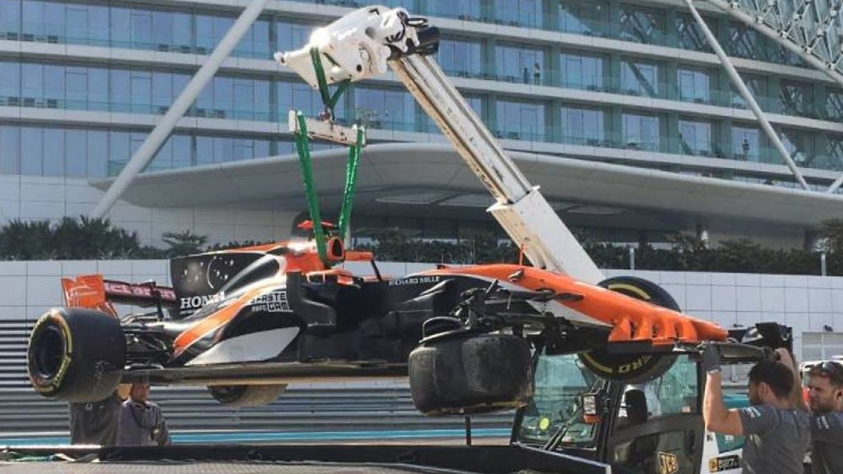La repetitiva fotografía del McLaren o los 18 'golpes' de Honda a Fernando Alonso