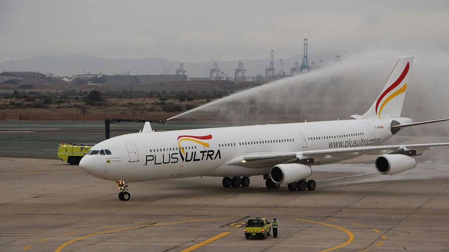 Fotografía cedida por la aerolínea española Plus Ultra. (EFE)