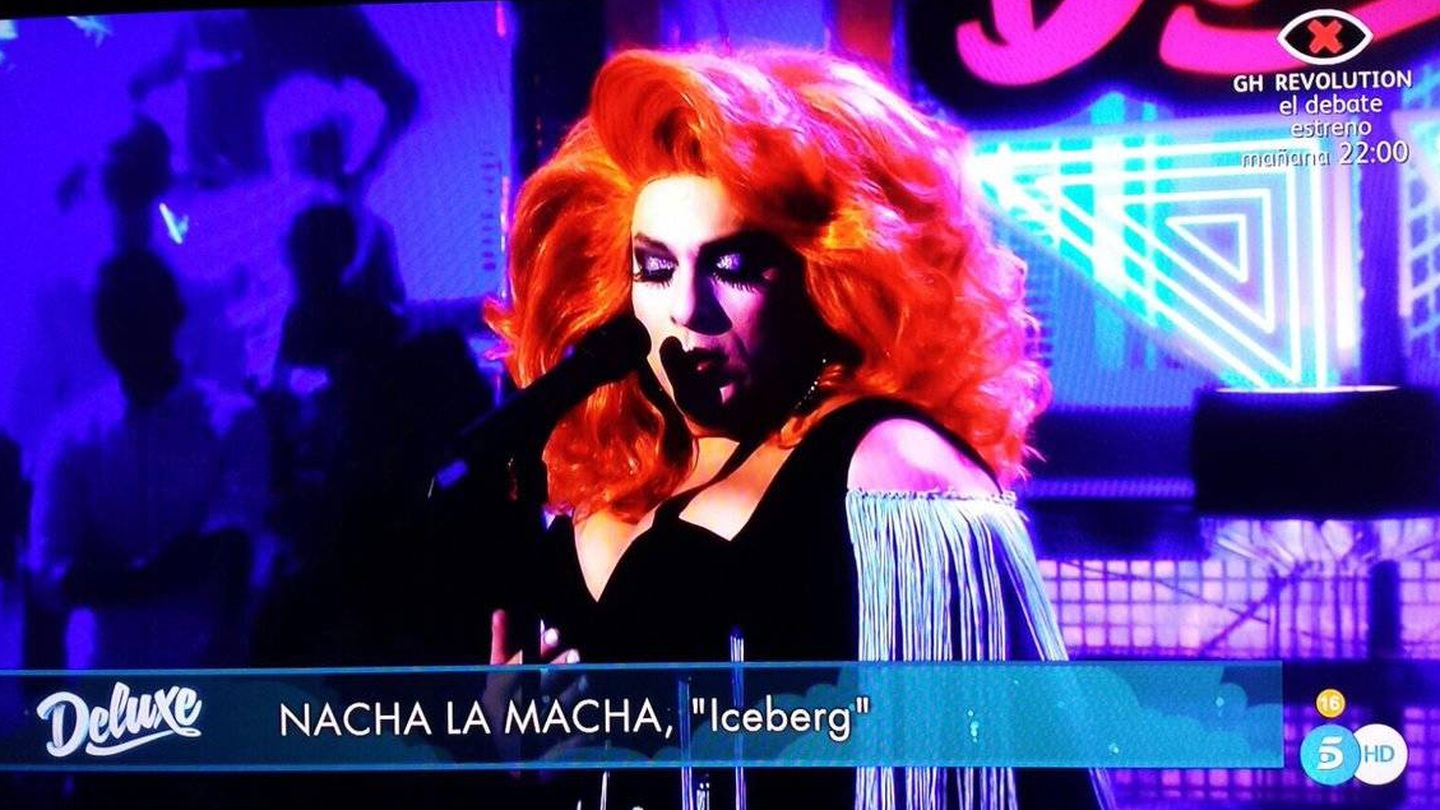 Nacha La Macha, en su actuación en el 'Deluxe'.