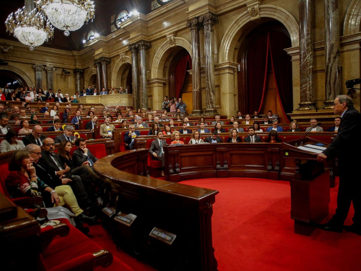 Foto: El presidente de la Generalitat, Quim Torra, comparece ante el pleno del Parlament. (EFE)