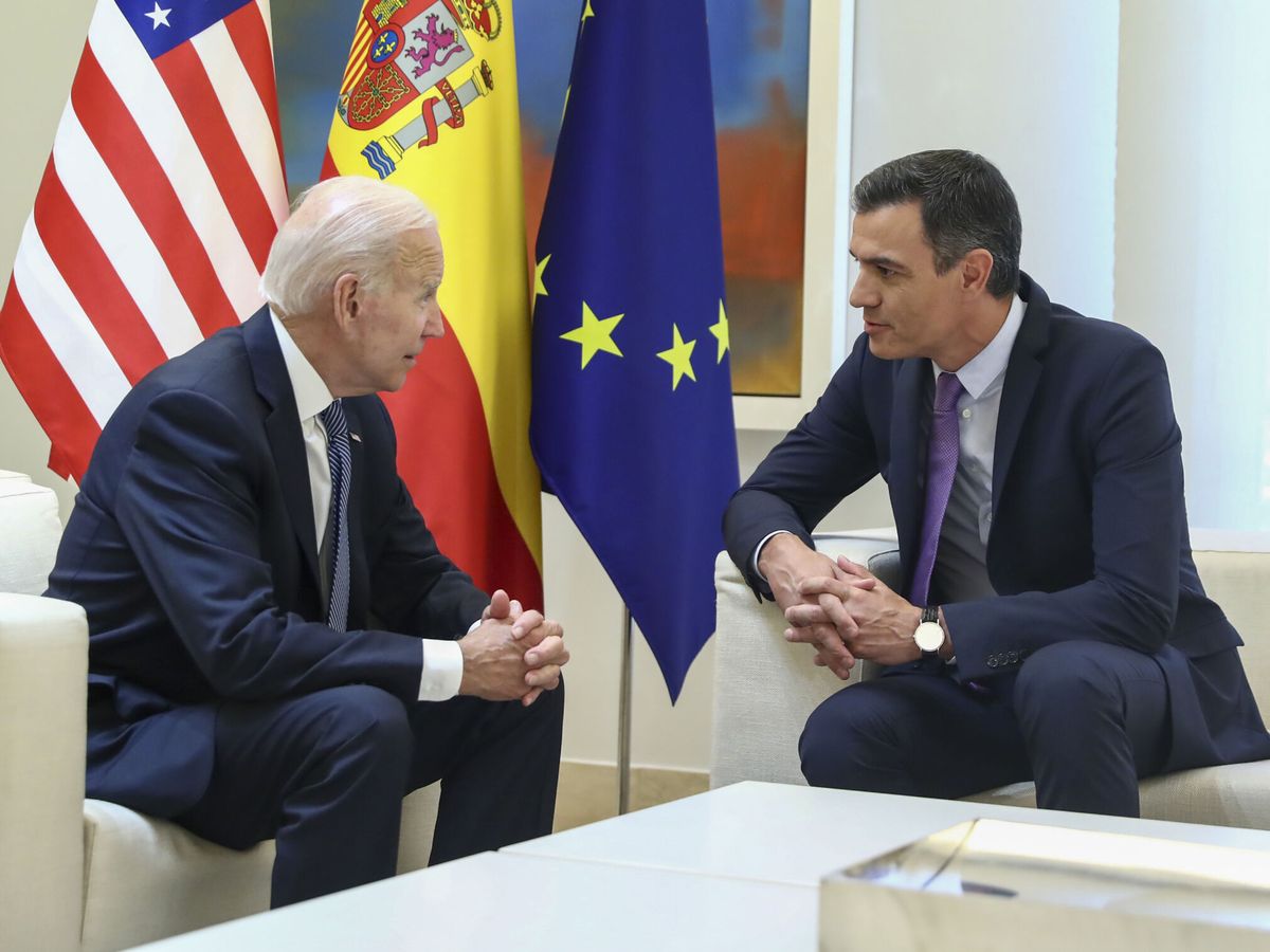Foto: El presidente del Gobierno español, Pedro Sánchez (d), y el presidente de los Estados Unidos, Joe Biden. (EFE/Pool/Moncloa/Fernando Calvo)