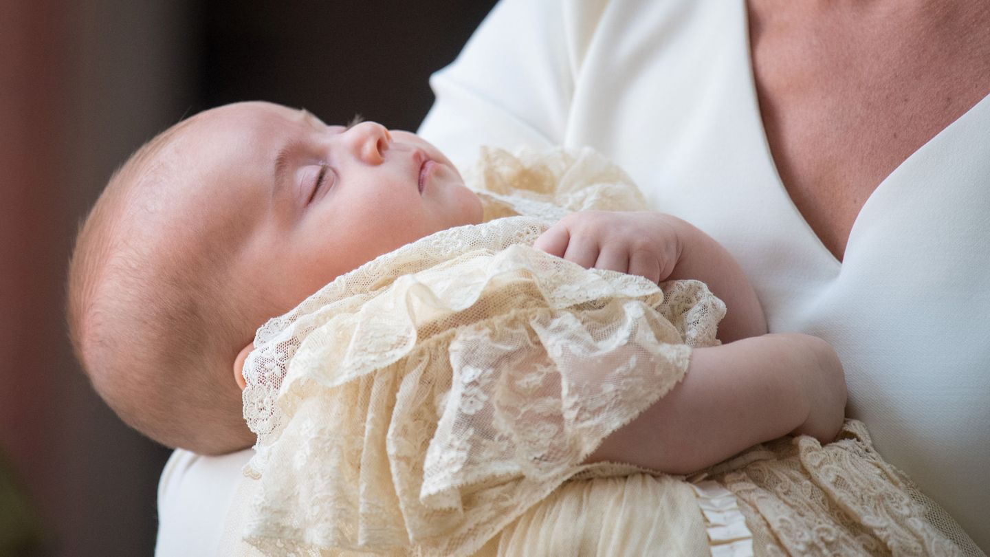 El príncipe Louis durante su bautizo. (Reuters)