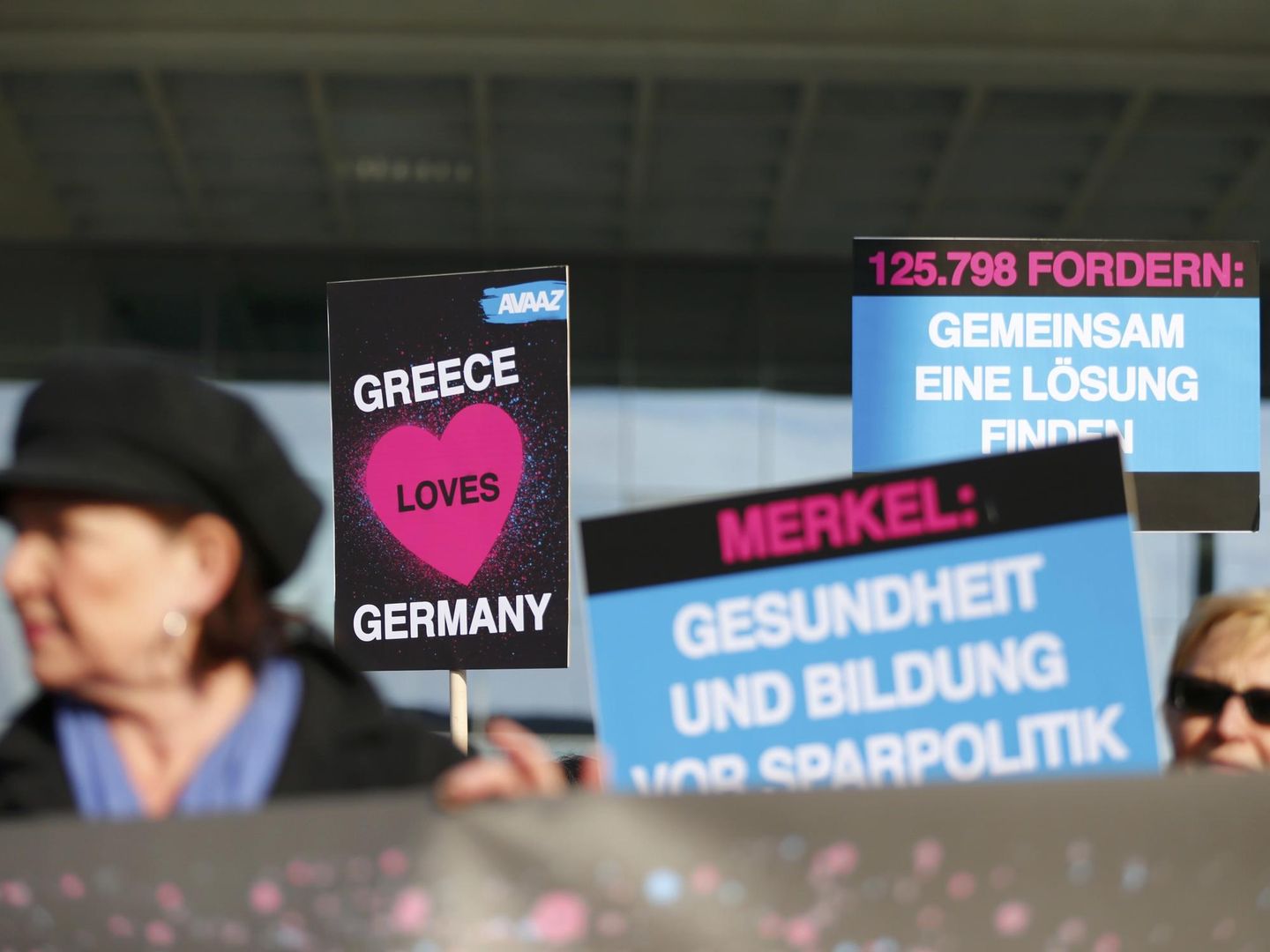 Manifestación a favor de la cooperación entre Alemania y Grecia en Berlín (Reuters).