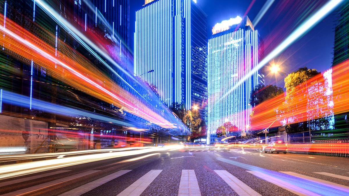 La ciudad conectada ya es una realidad: el día a día en una 'smart city'