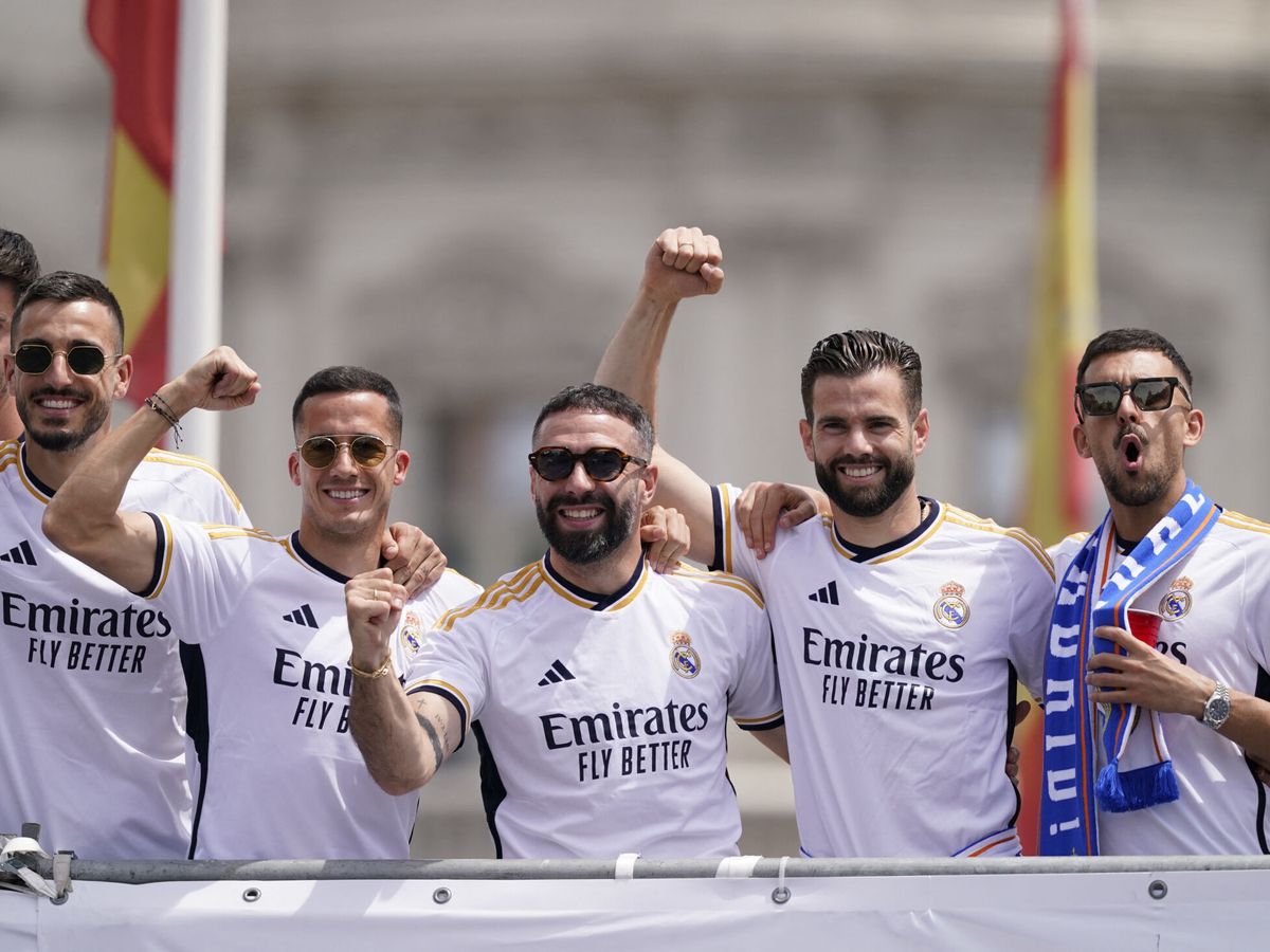 Foto: Los jugadores celebran la Liga. (Reuters/Ana Beltran)