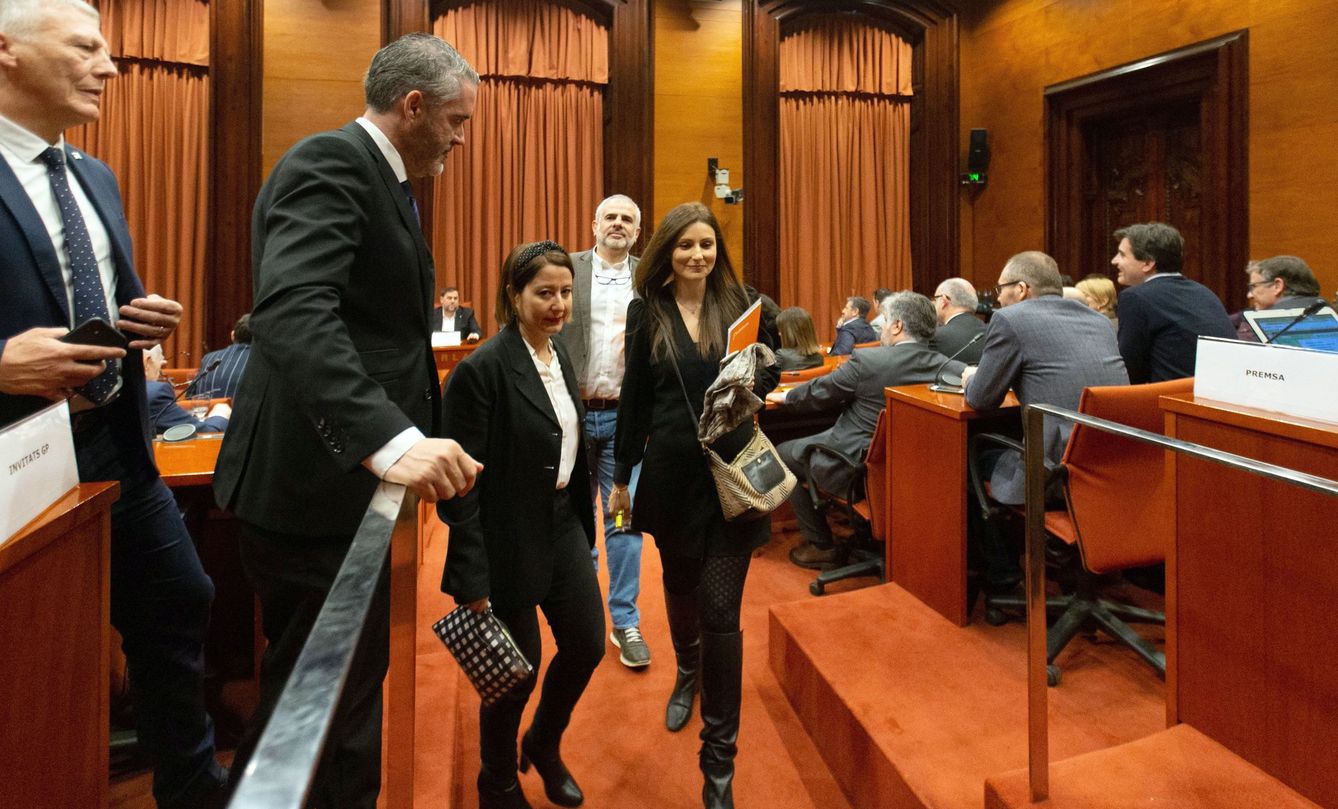 Lorena Roldán abandona la reunión de la comisión de investigación del Parlament (EFE)