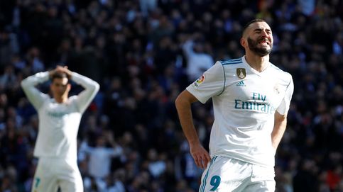 Benzema, pitado, es el primero que demanda al Madrid a otro delantero