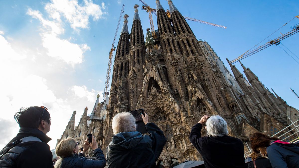 Barcelona regulariza las obras del templo de la Sagrada Familia tras 137 años