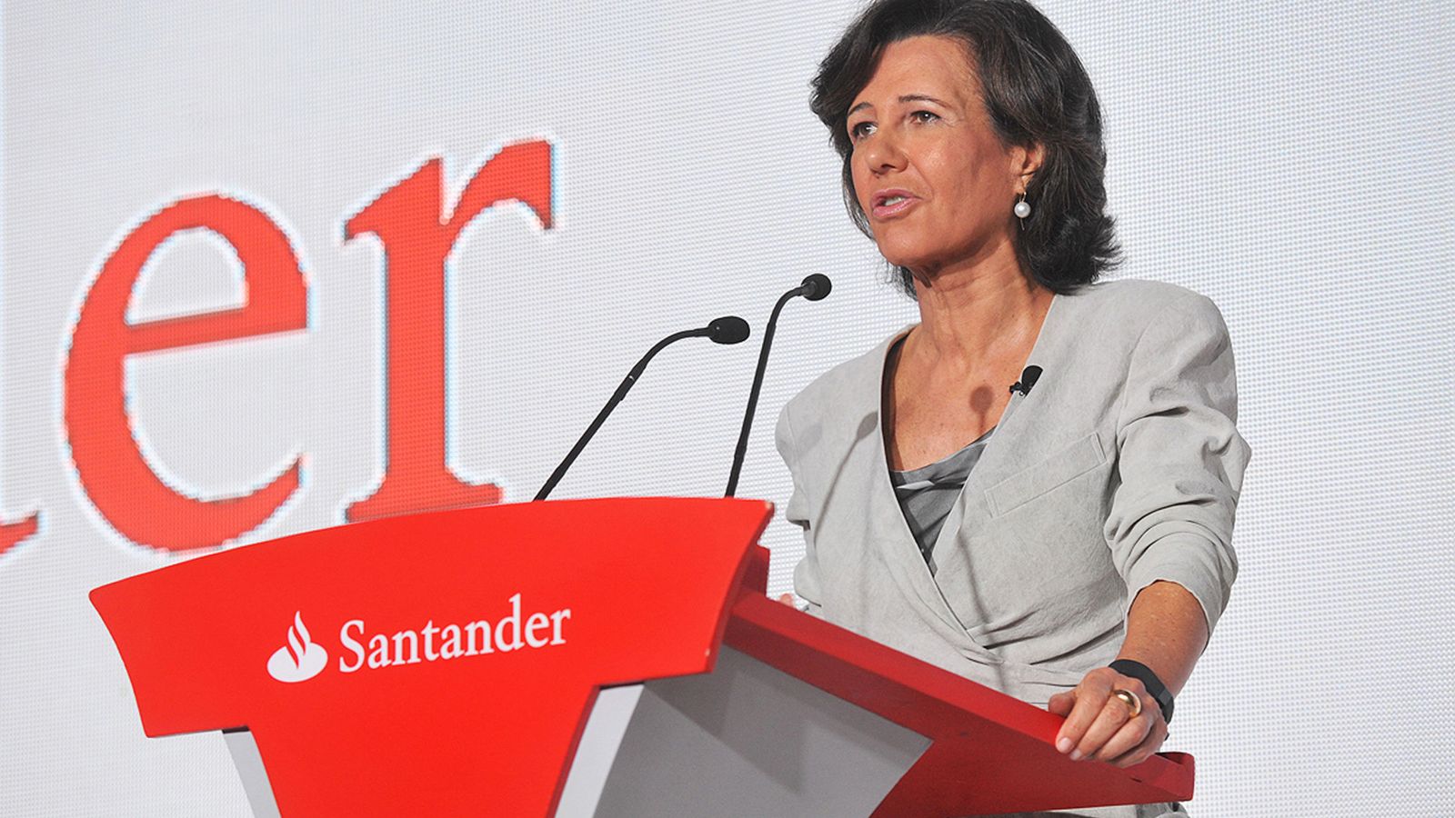 Foto: La presidenta del Banco Santander, Ana Botín (EFE)
