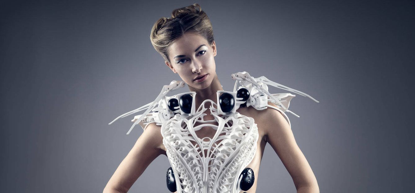 Foto: ¿Vestiremos en el futuro con moda impresa en 3D? (Anouk Wipprecht)