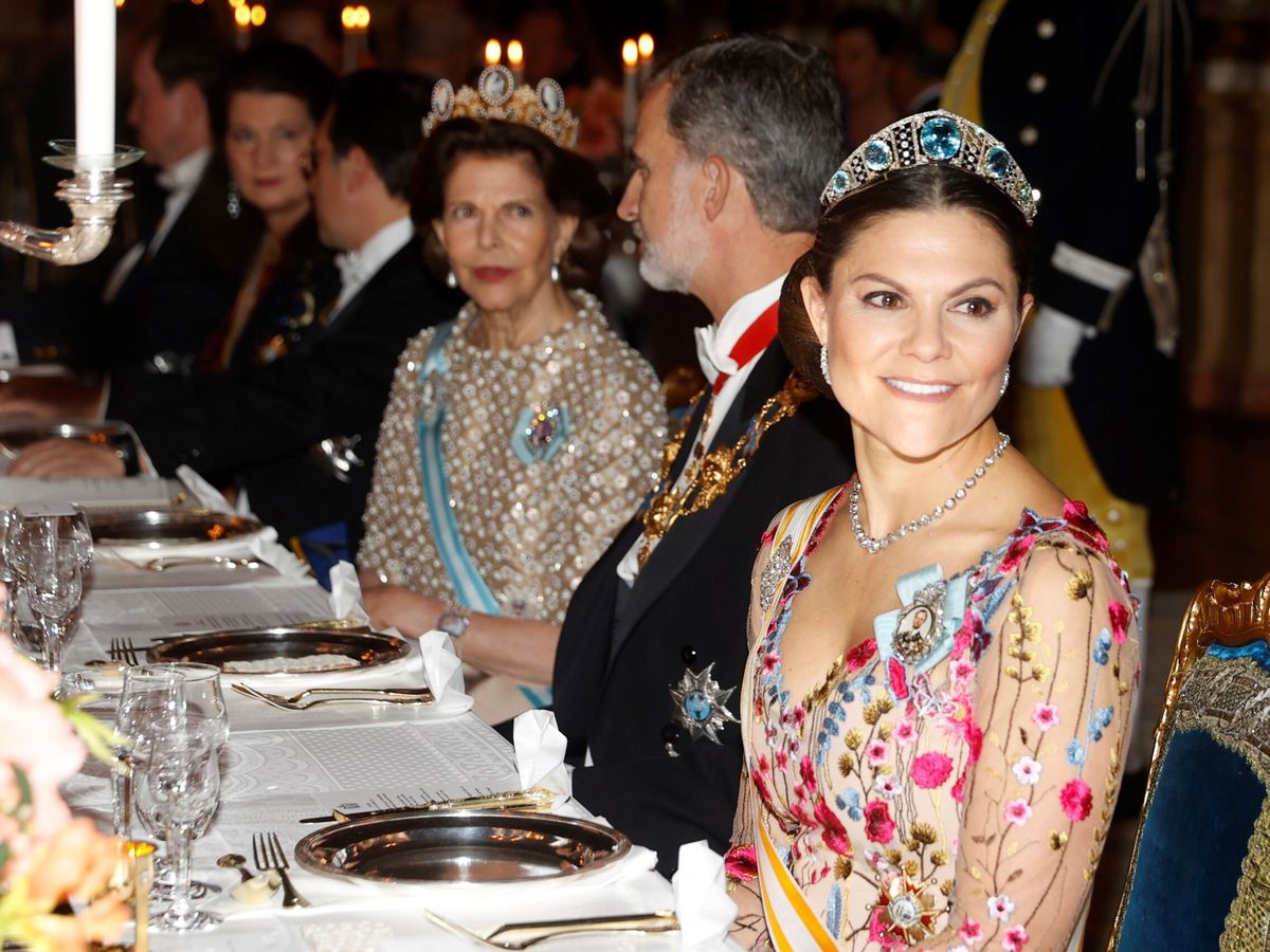 Foto: Victoria de Suecia, durante la cena de gala. (EFE/Juanjo Martín)