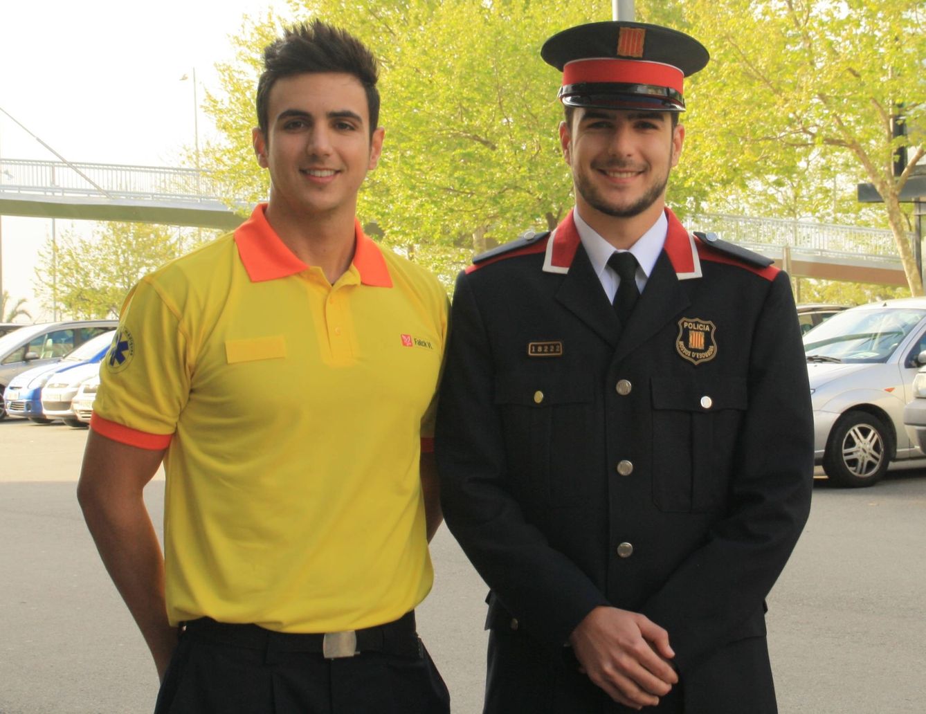 Cristian e Iván Fernández García, técnico de emergencias y mosso d'esquadra