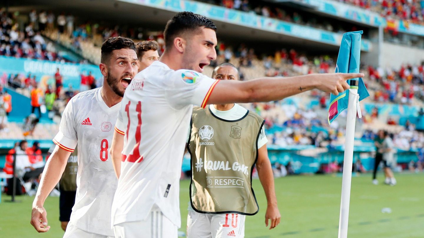 Ferran Torres celebra el cuarto gol. (Reuters)