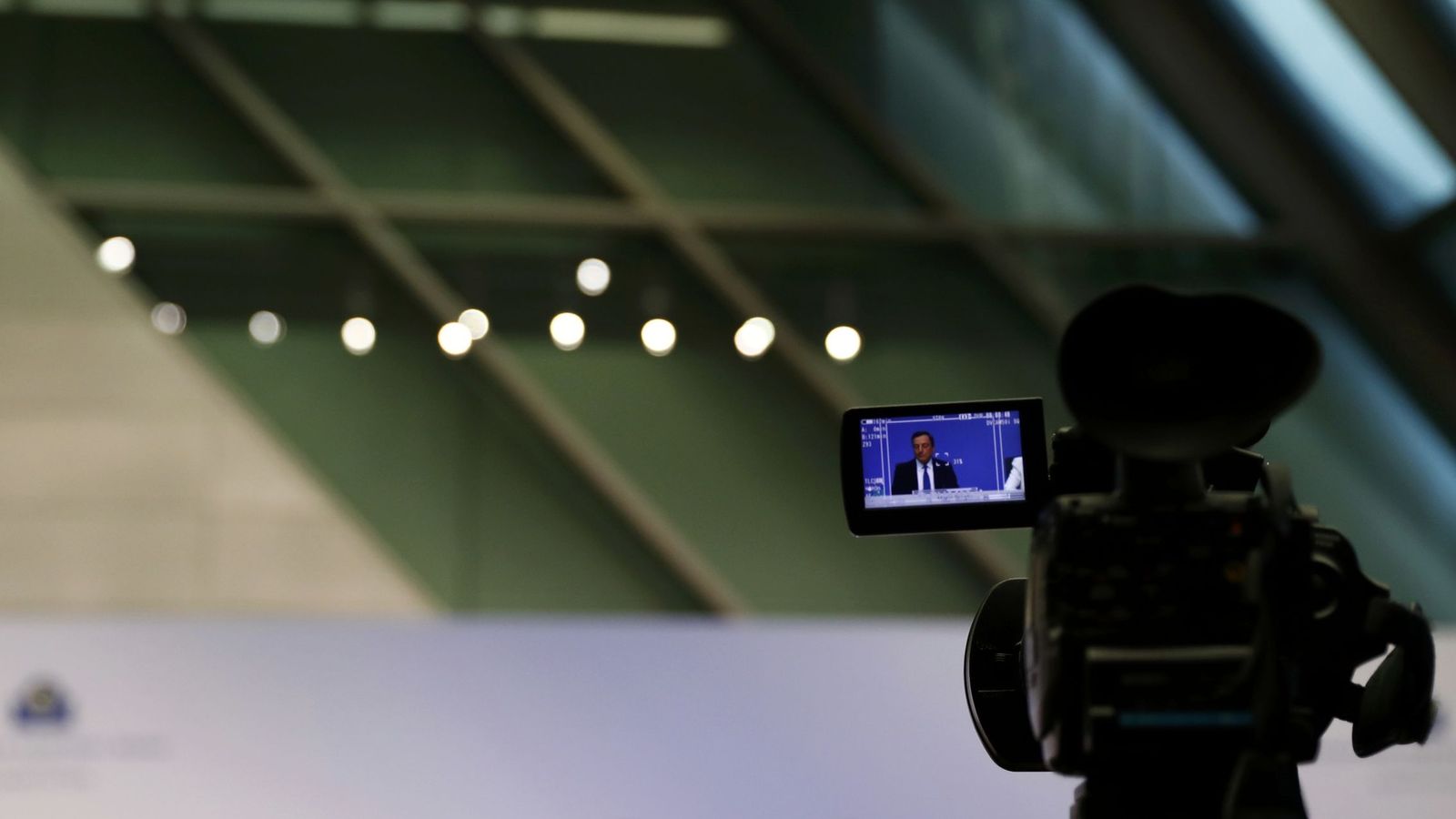 Foto: Rueda de prensa de Mario Draghi. (Reuters)