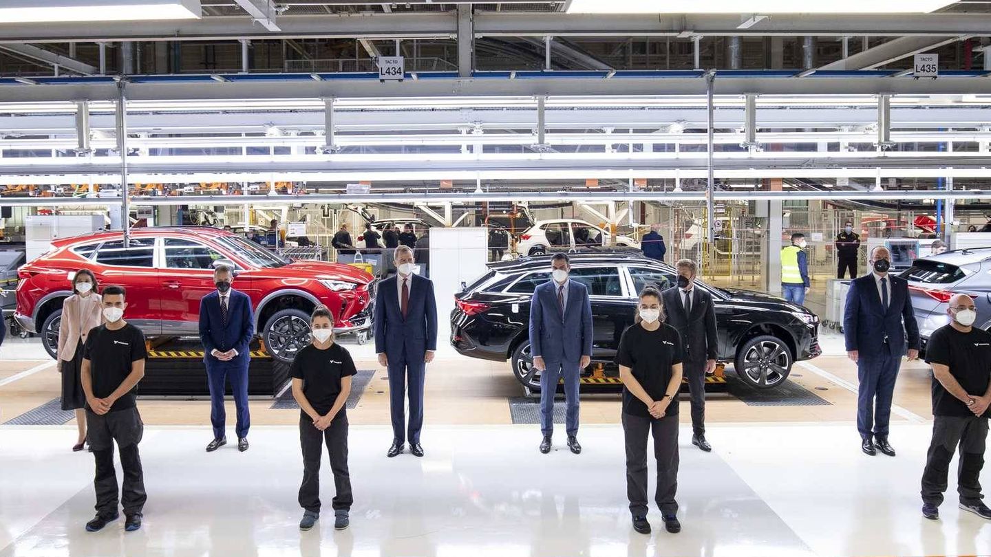 Imagen de la visita a la factoría de Martorell en la que en 2025 comenzará la producción de coches del segmento B 100% eléctricos. 