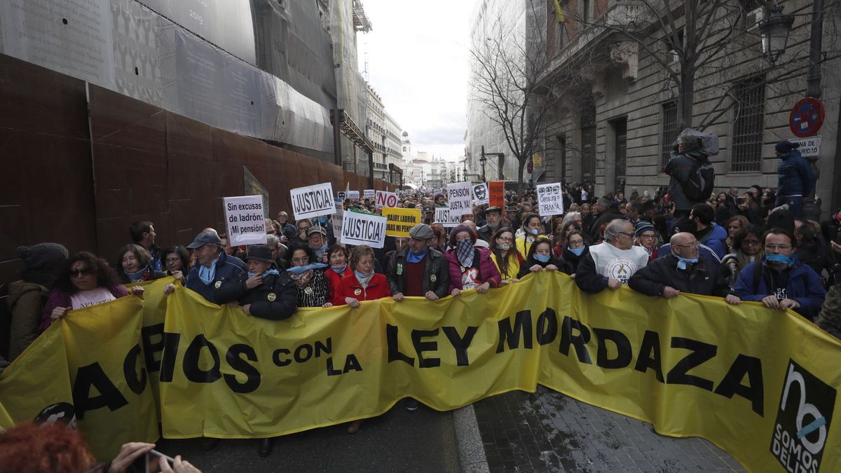 PSOE y UP derogarán de la ley mordaza las sanciones por manifestación no comunicada