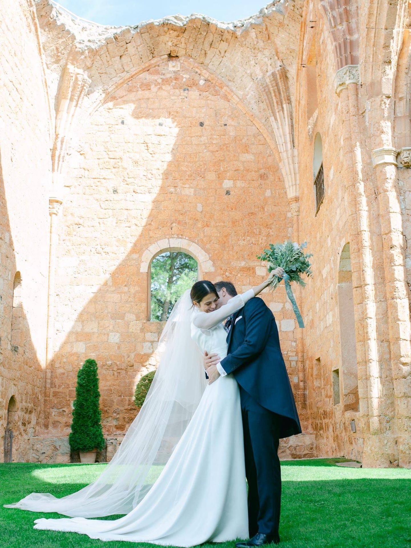 La boda de Marta y Fernando en Segovia. (Lazarina Weddings)