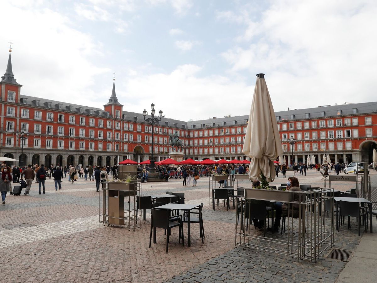 Foto: La plaza Mayor de Madrid. (EFE/Emilio Naranjo)