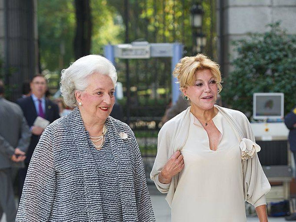 Foto: Carmen Cervera junto a Pilar de Borbón, en una imagen de archivo. (Getty)