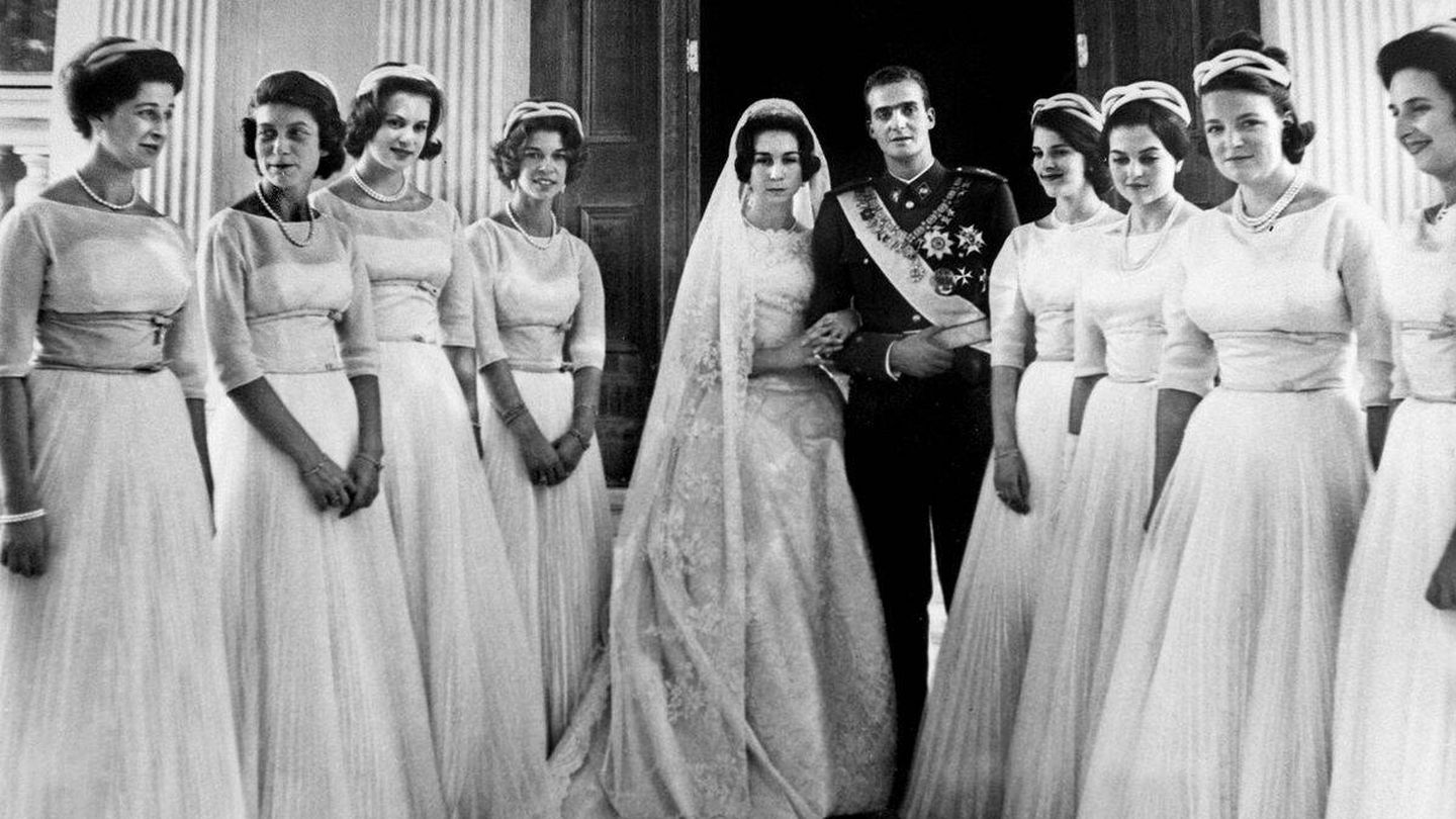 Irene de Holanda, la segunda por la izquierda, como dama de honor en la boda de Juan Carlos y Sofía. (CP)