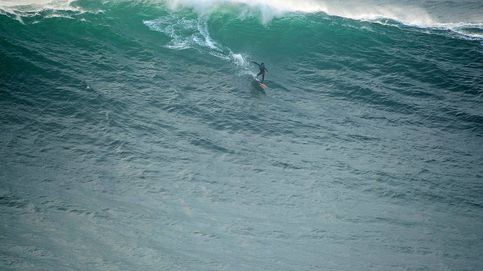 El mal trago de Axi Muniain tras surfear el monstruo jamás visto en Nazaré