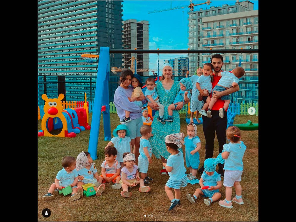 Foto: La familia turca que tiene 22 hijos (Instagram/batumi_mama)